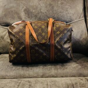 Authentic LV 35 Duffle